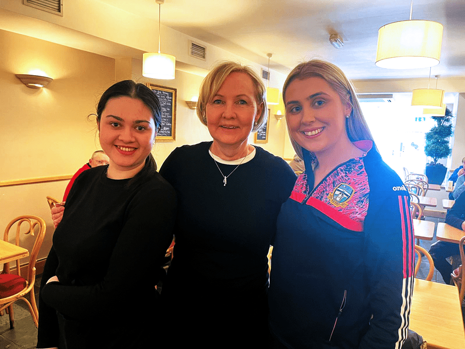 Megan Fox visits The Gate Restaurant Navan staff and owner Noreen Mc Fadden and Ailish Mc Fadden